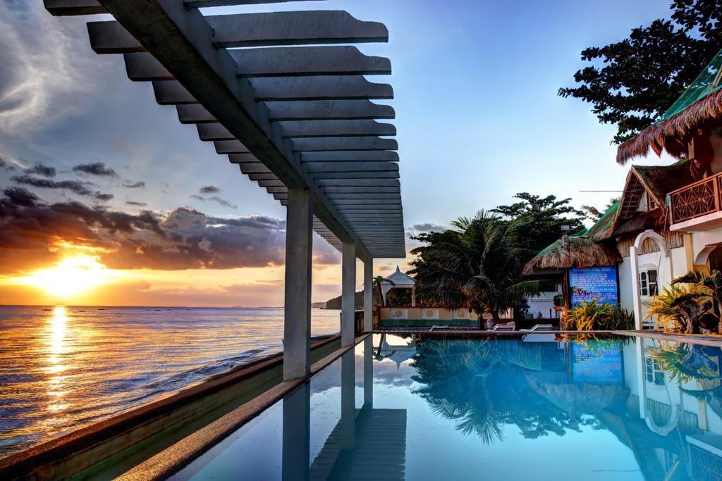 Jaimee'S Hotel, Resort And Restaurant Maasin  Eksteriør billede