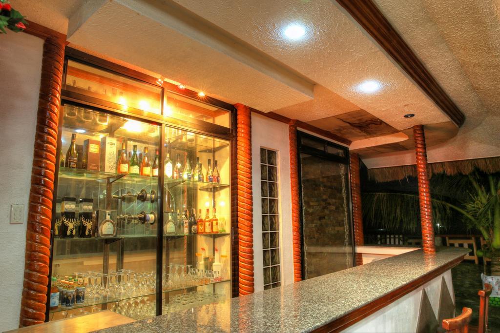 Jaimee'S Hotel, Resort And Restaurant Maasin  Eksteriør billede